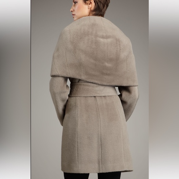 Elie Tahari MARLA mink brown colored shawl neck wrap coat size Large - Picture 3 of 8